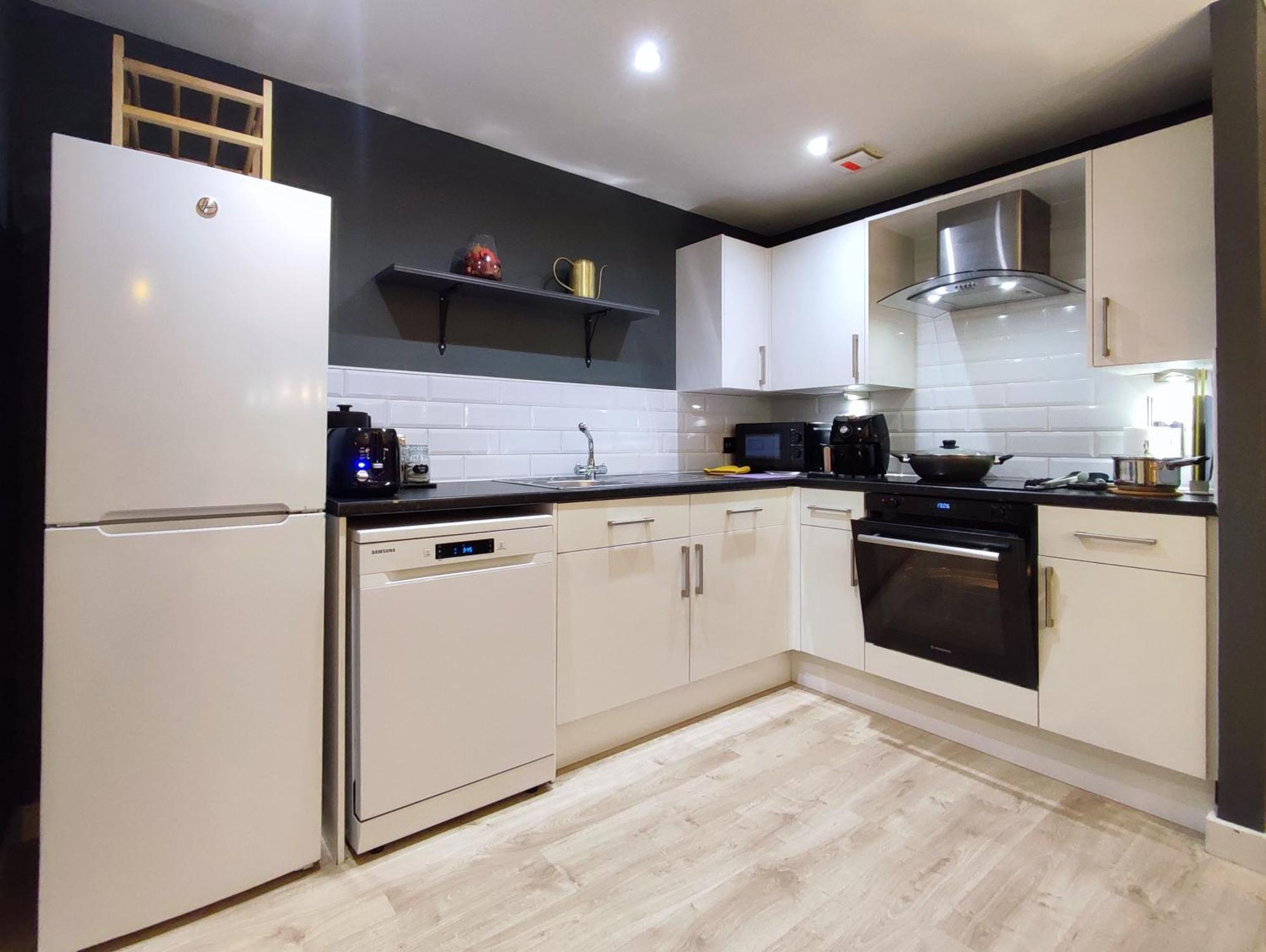 Duplex Apartment In Leeds With King Size Bed - Long Stay Rates Available Zewnętrze zdjęcie