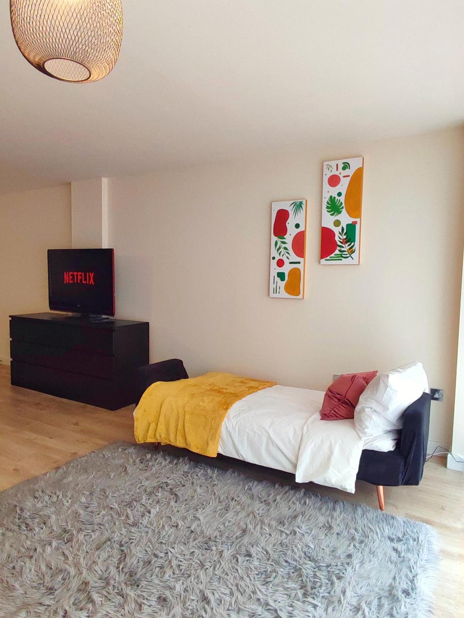 Duplex Apartment In Leeds With King Size Bed - Long Stay Rates Available Zewnętrze zdjęcie